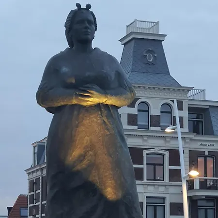 Bluebeach Scheveningen Gæstehus