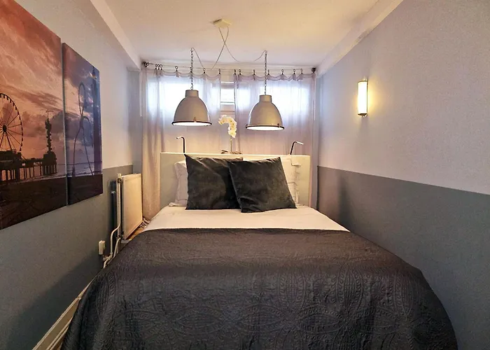 Bluebeach Scheveningen 3*