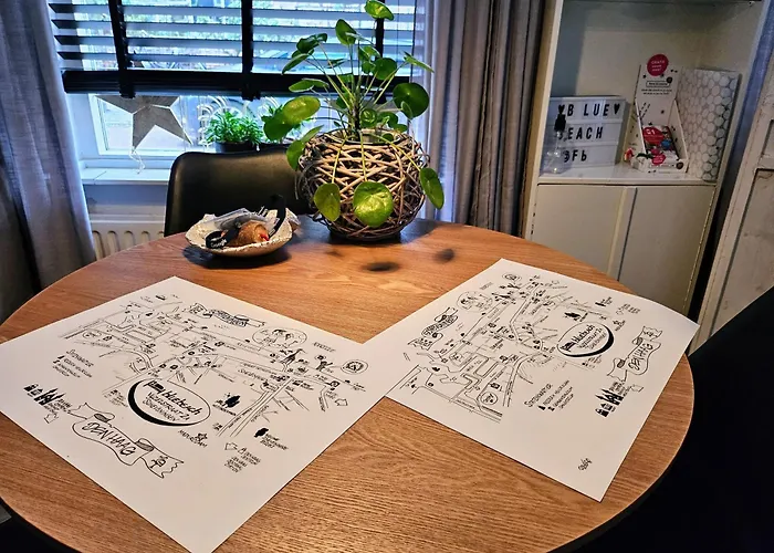 Bluebeach Scheveningen 招待所 3*