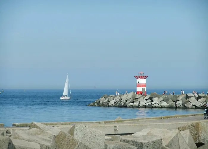 Bluebeach Scheveningen بيت ضيافة 3*