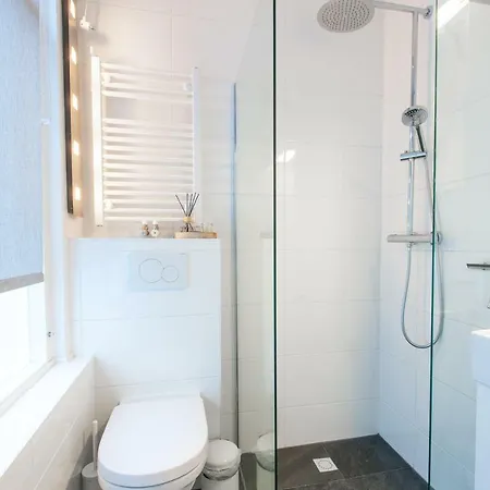 Bluebeach Scheveningen بيت ضيافة